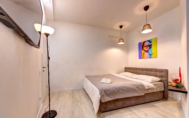 Apartment Lipkovskogo 16B