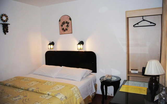 Hotel Fuente de Piedra I