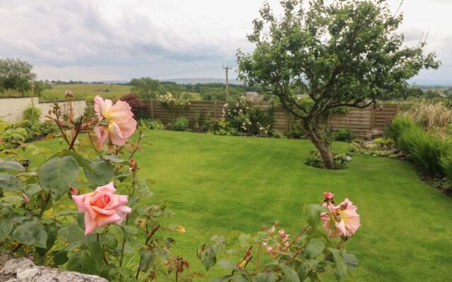 Cosy 2-bed Cottage in Ingleton North Yorkshi