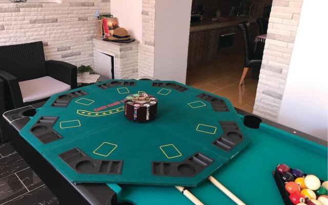 Amazing Home in Zadar With Sauna, Wifi and Outdoor Swimming Pool