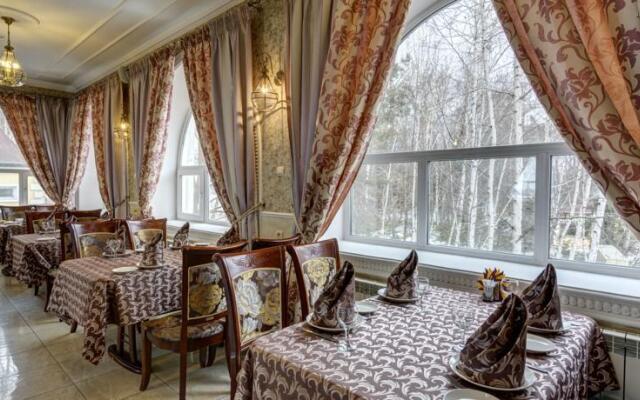 Riv'era - Korpus Ujut (TK "Zaimka")