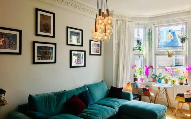 Cosy 2 Bedroom Flat in Edinburgh