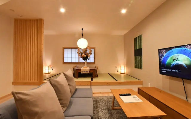 FL House Naniwachō