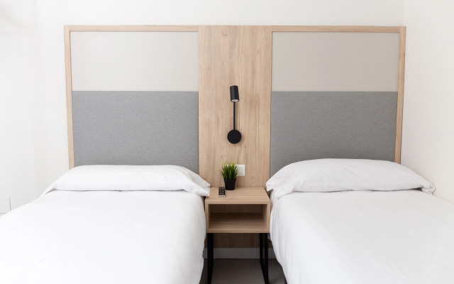 Dynastic Rooms Apartments