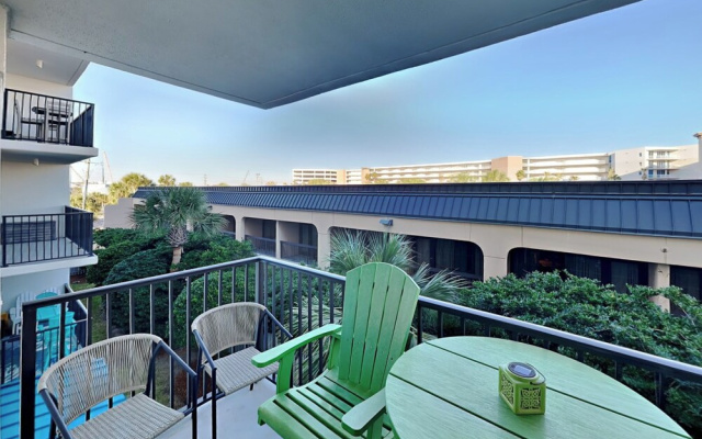 Sea Oats #309 by Southern Vacation Rentals