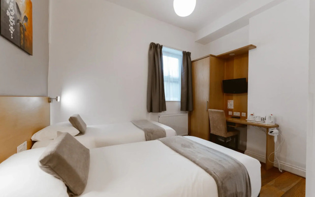 Star Hotel