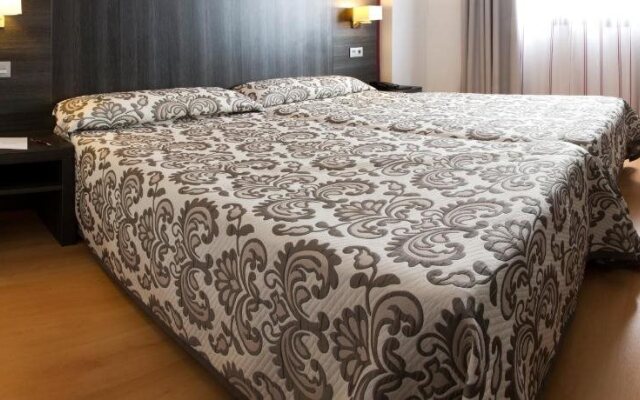 Hotel Abades Via Norte