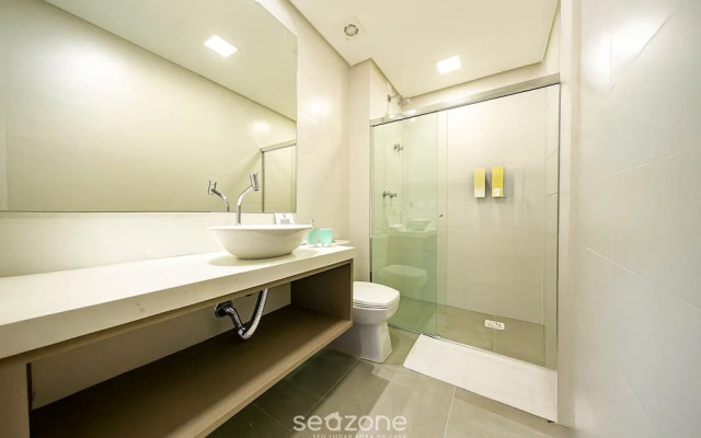 Elus - Building With Rooftop Pool 350m From the Beach!