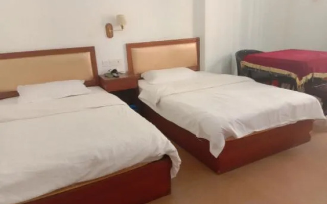 Lianzhou Linhua Apartment