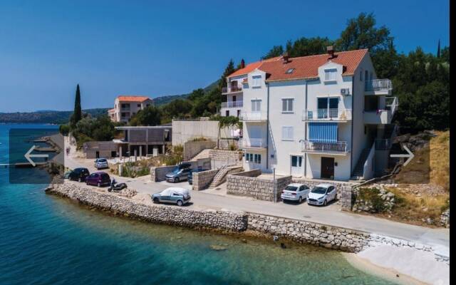 Apartment Beach Heaven