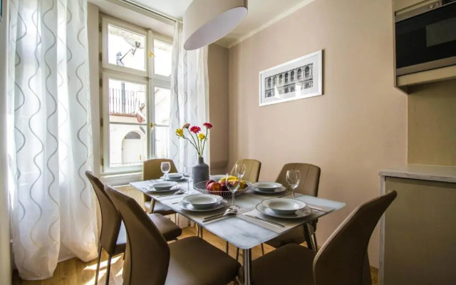 Unique Apt 250M From The Charles Bridge