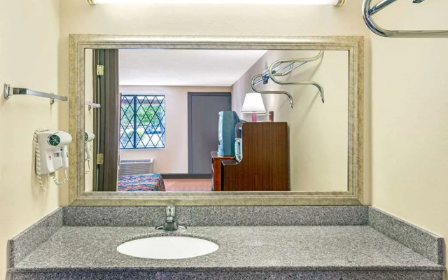 Travelodge by Wyndham Laurel/Ft. Meade/Near NSA
