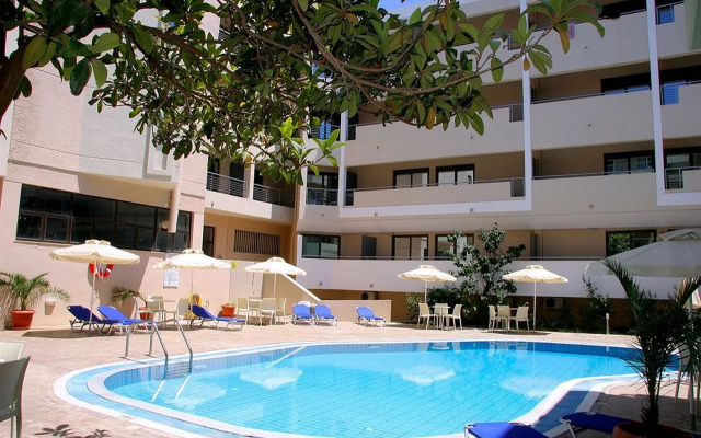 Michel Apartments