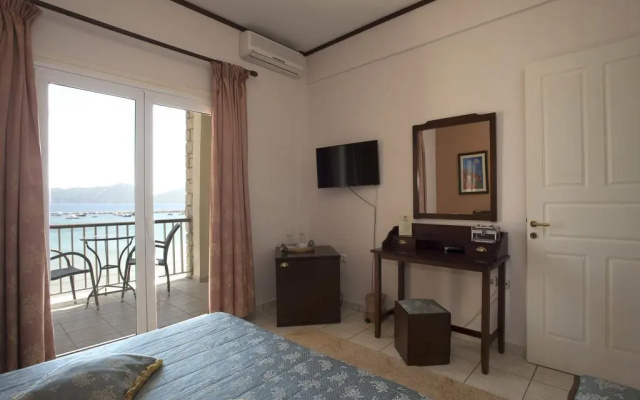 Methoni Beach Hotel