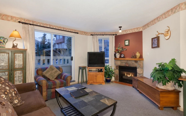 Town Plaza Suites by Whistler Premier