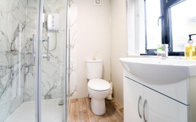 River View Home - 2 bed