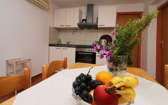 Elvi - Amazing Position & Parking - A4 Gornji