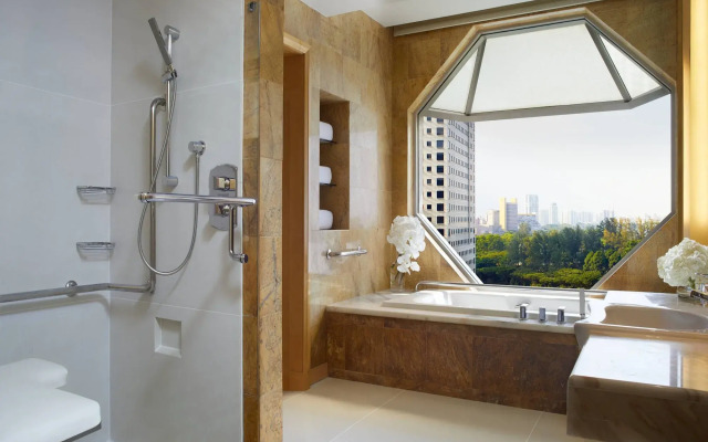 The Ritz-Carlton, Millenia Singapore