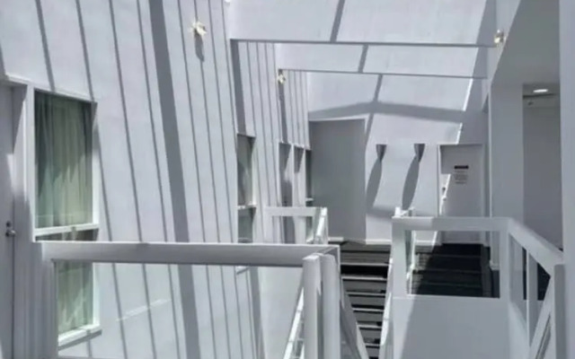 Unwind Adelaide City Studio No 435