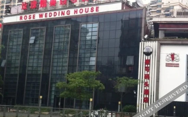Pier One Hotel