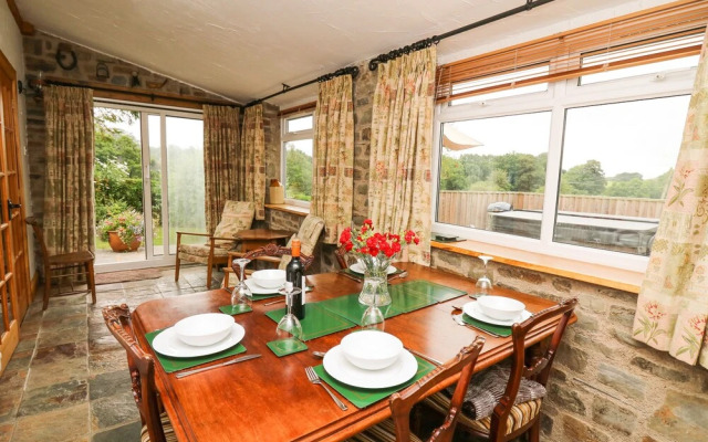 Holly Farm Cottage