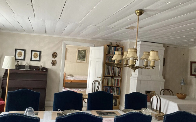 Brunnsta Gård
