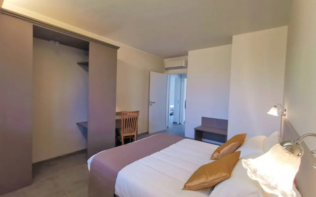 Golden Hotel & Apartments