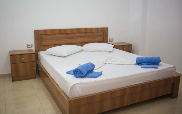 Aleksander Apartments
