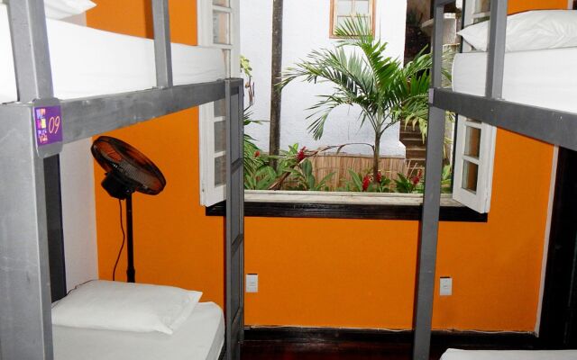 Pura Vida Hostel