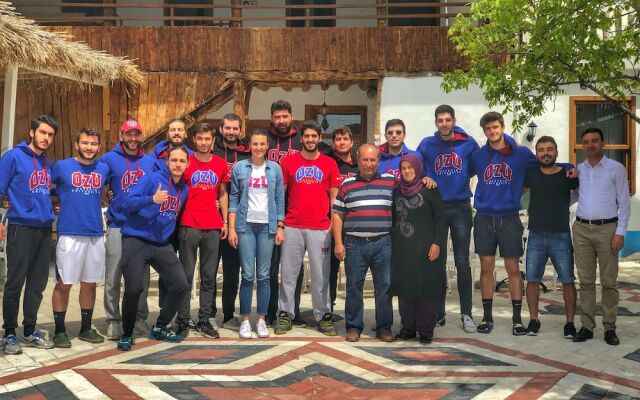 Aliya Konak - Köy Evi ve Lezzetleri