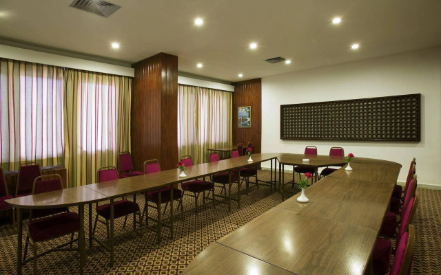 Aracan Eatabe Luxor Hotel