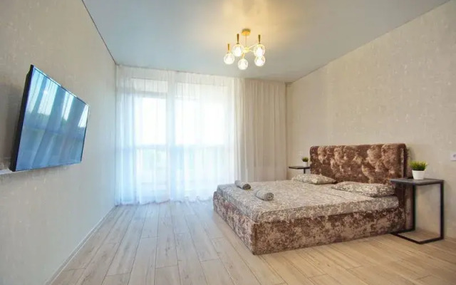 Apartment on Makaenka 12D