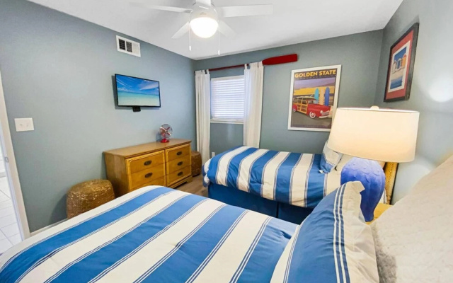 Tradewinds Condominium #24 by Destin Getaways