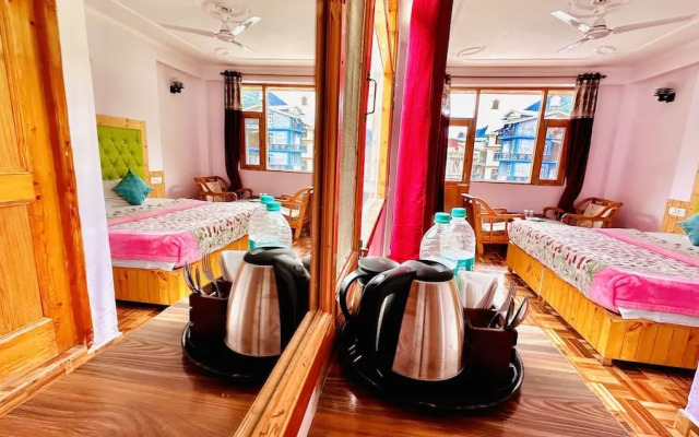 Hotel Manu Vatika Manali