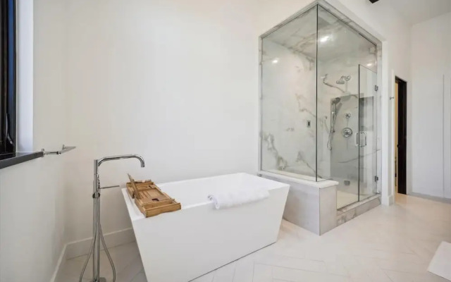 Outside The Bubble 4 Bedroom Home