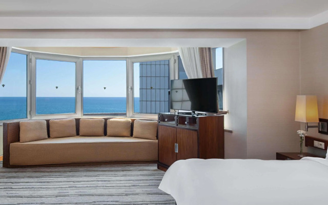 Triada Hotel
