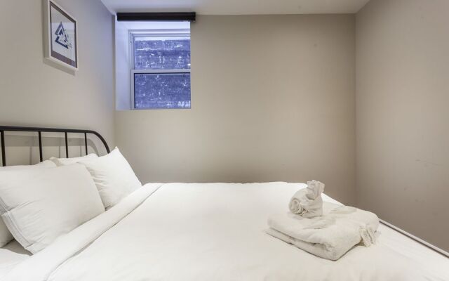 Modern 4BR in Milton Park