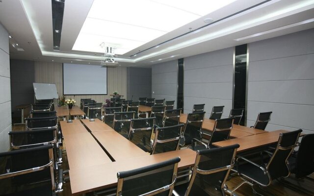 Yicheng Express Business Hotel