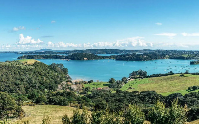 Te Whau Lodge