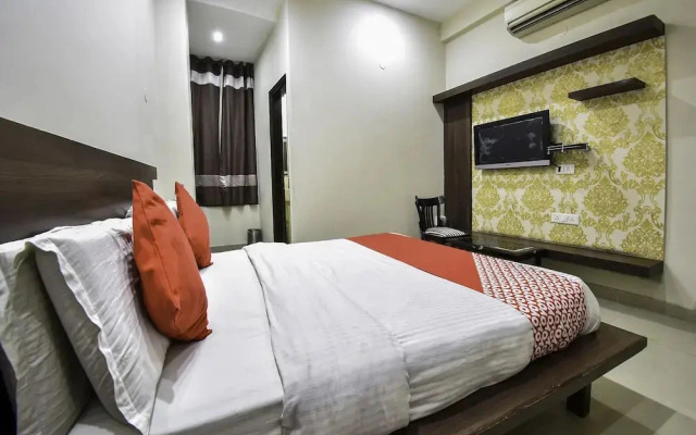 Hotel Lords By OYO Rooms