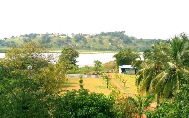 Layathraa Lake View Resort