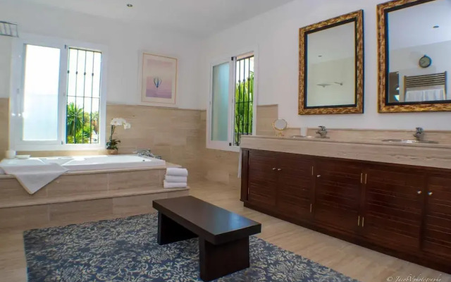 Fabulous Villa 200 M From Beach