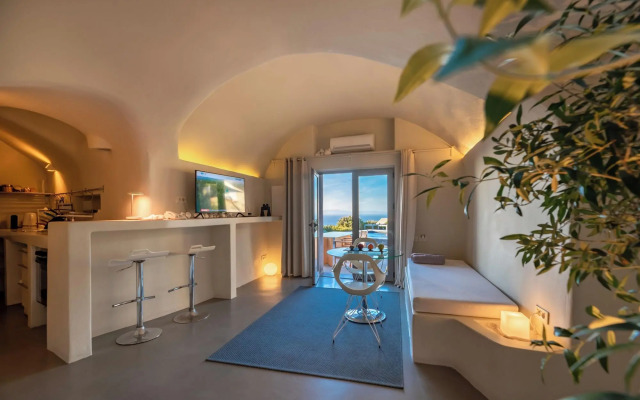270 Oia's View
