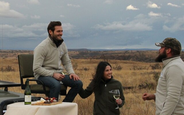 Nambiti Plains Private Game Lodge