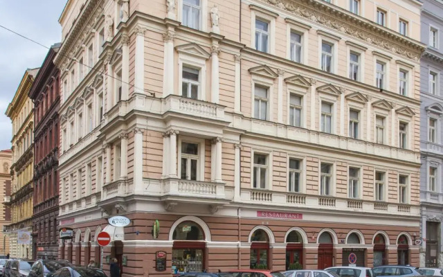 Prague Apartment V Lesičku 8