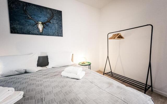 ⋙ Stilvolle Wohnung mit 2 Schlafzimmern & Balkon ⋘