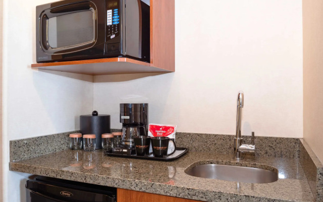 Sandman Hotel & Suites Winnipeg Airport