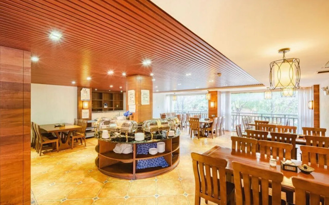 Baoyu Resort