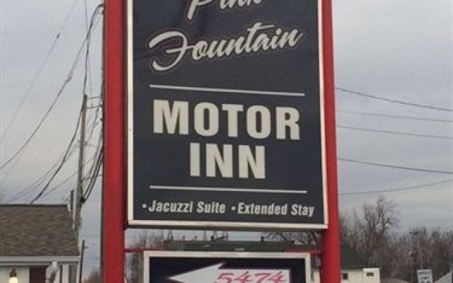 Pink Fountain Motor Inn