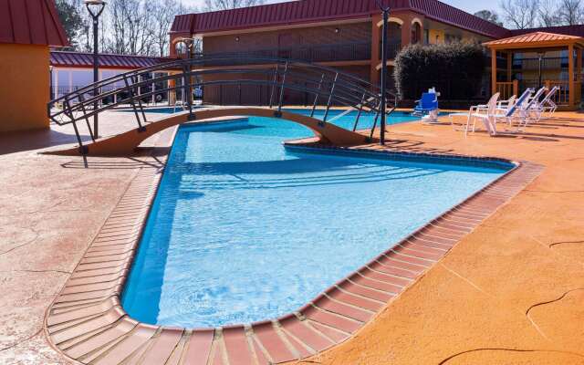 Days Inn by Wyndham Forsyth